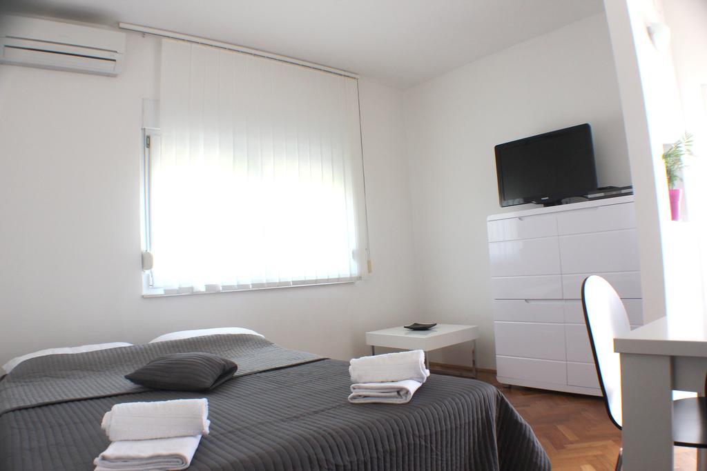 Apartments Robert Kaštela Pokój zdjęcie