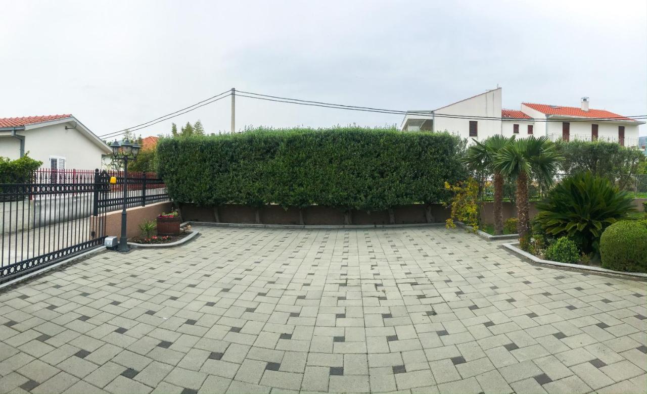 Apartments Robert Kaštela Zewnętrze zdjęcie