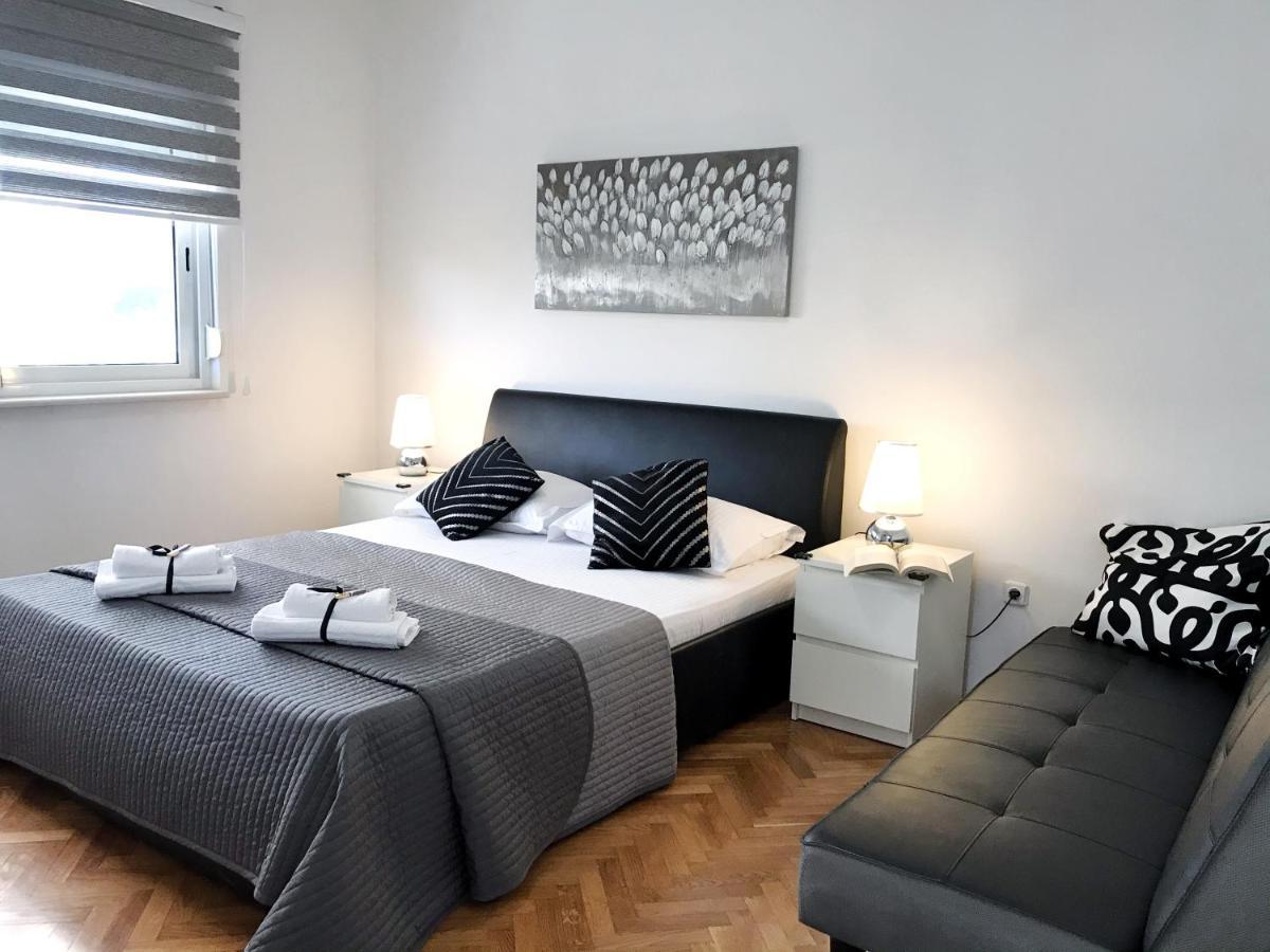 Apartments Robert Kaštela Zewnętrze zdjęcie
