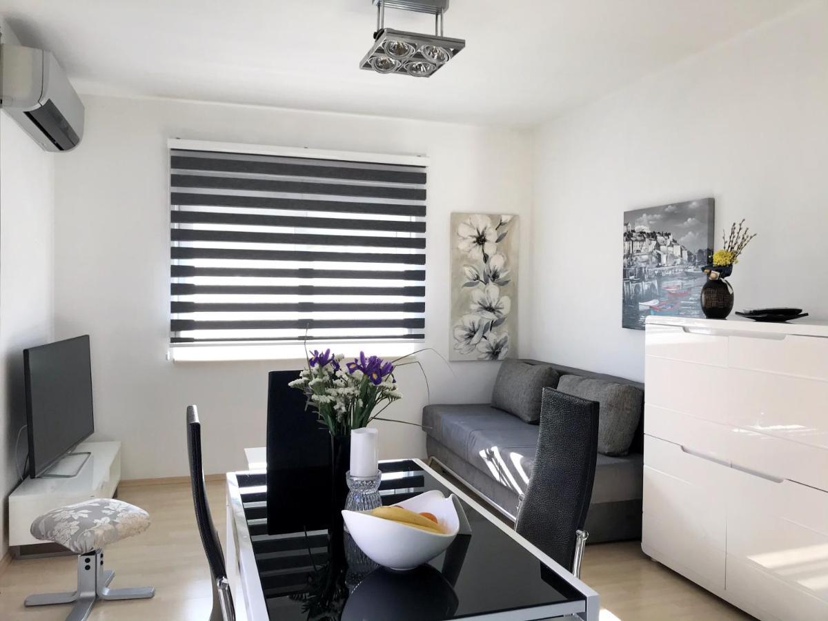 Apartments Robert Kaštela Zewnętrze zdjęcie